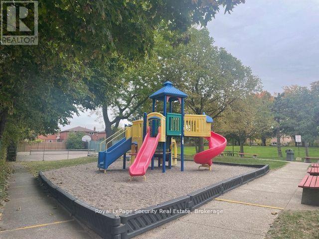 805 - 2556 Argyle Road, Mississauga, Ontario  L5B 2H6 - Photo 19 - W12696196