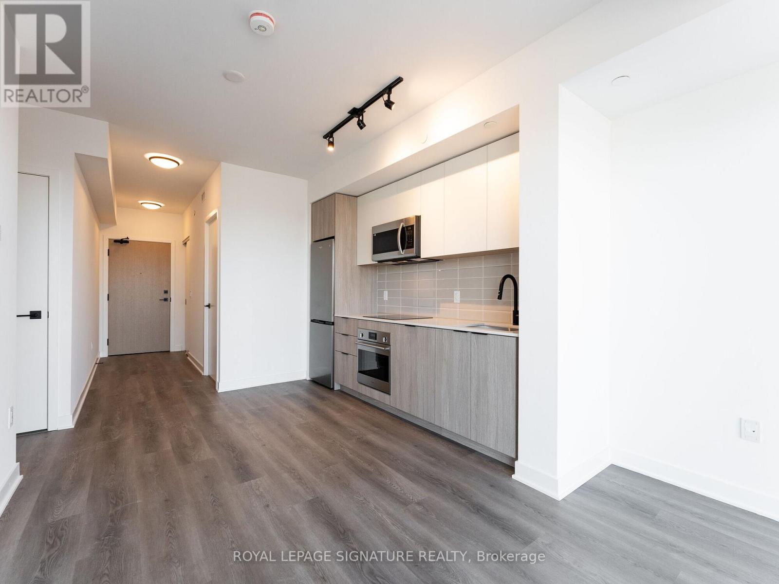 2402 - 36 Zorra Street, Toronto, Ontario  M8Z 0G5 - Photo 9 - W12696202