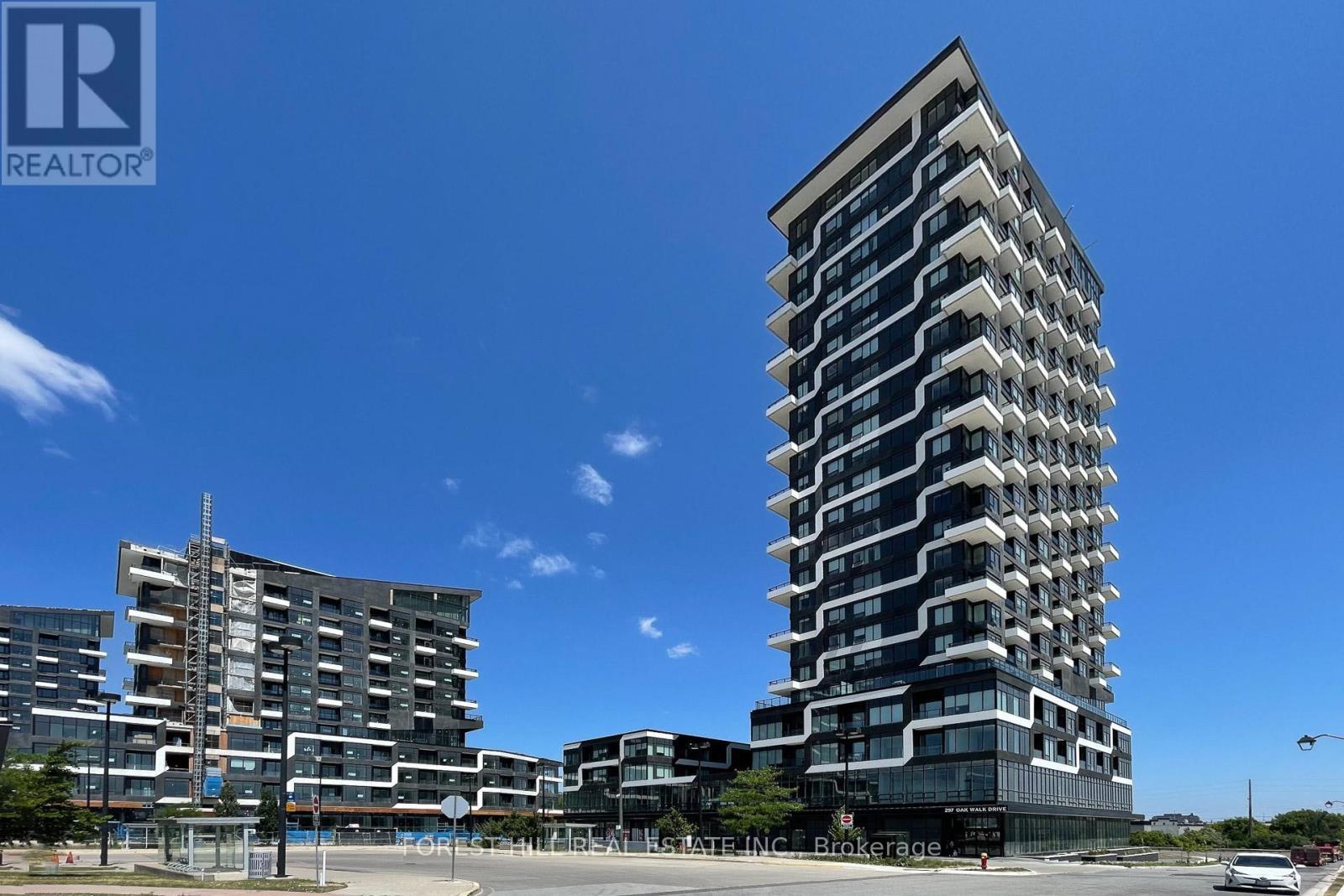 502 - 297 Oak Walk Drive, Oakville, Ontario  L6H 3R6 - Photo 1 - W12696258