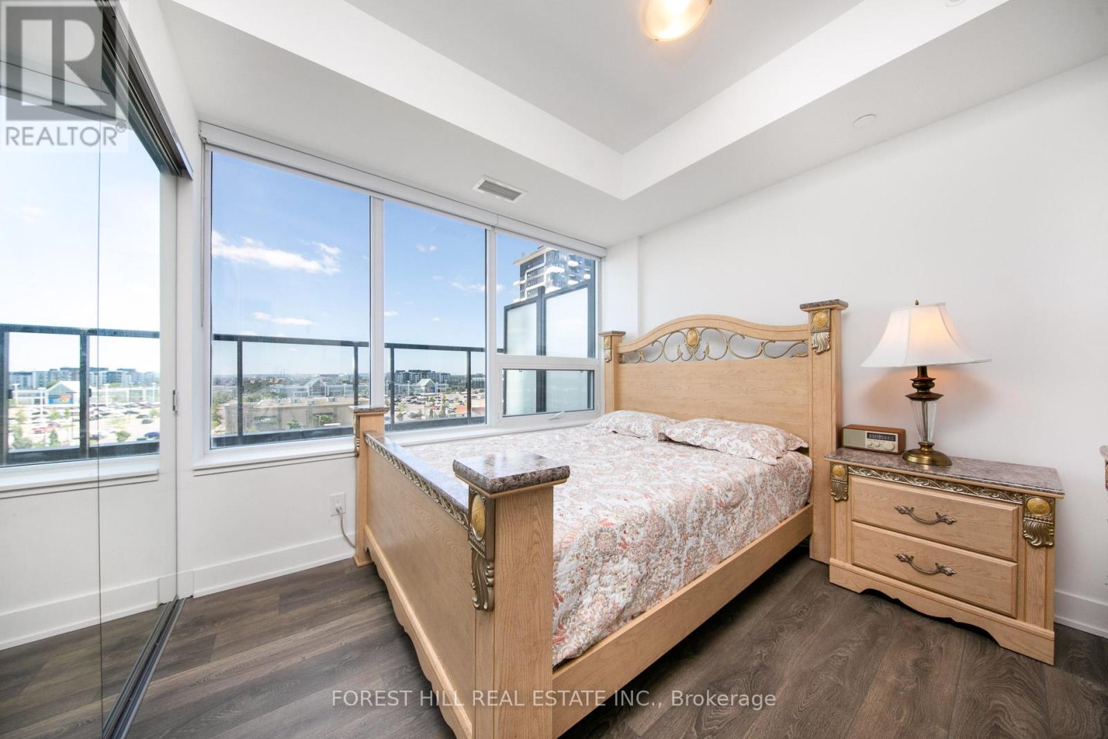 502 - 297 Oak Walk Drive, Oakville, Ontario  L6H 3R6 - Photo 19 - W12696258