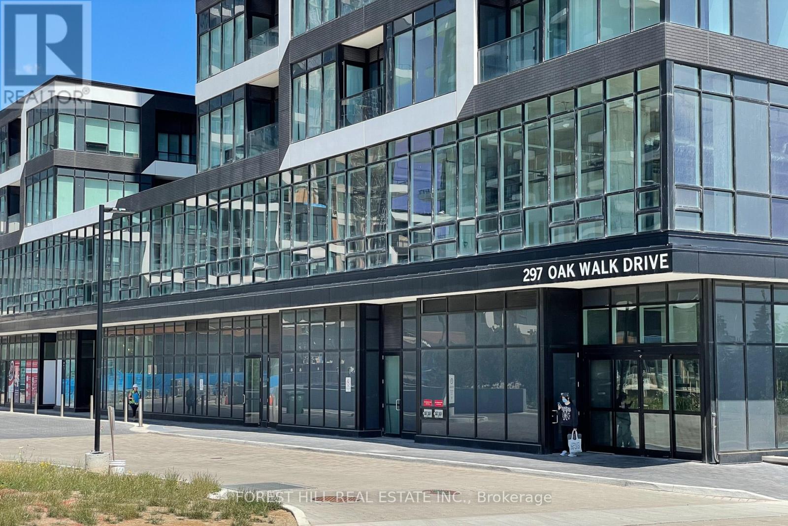 502 - 297 Oak Walk Drive, Oakville, Ontario  L6H 3R6 - Photo 2 - W12696258