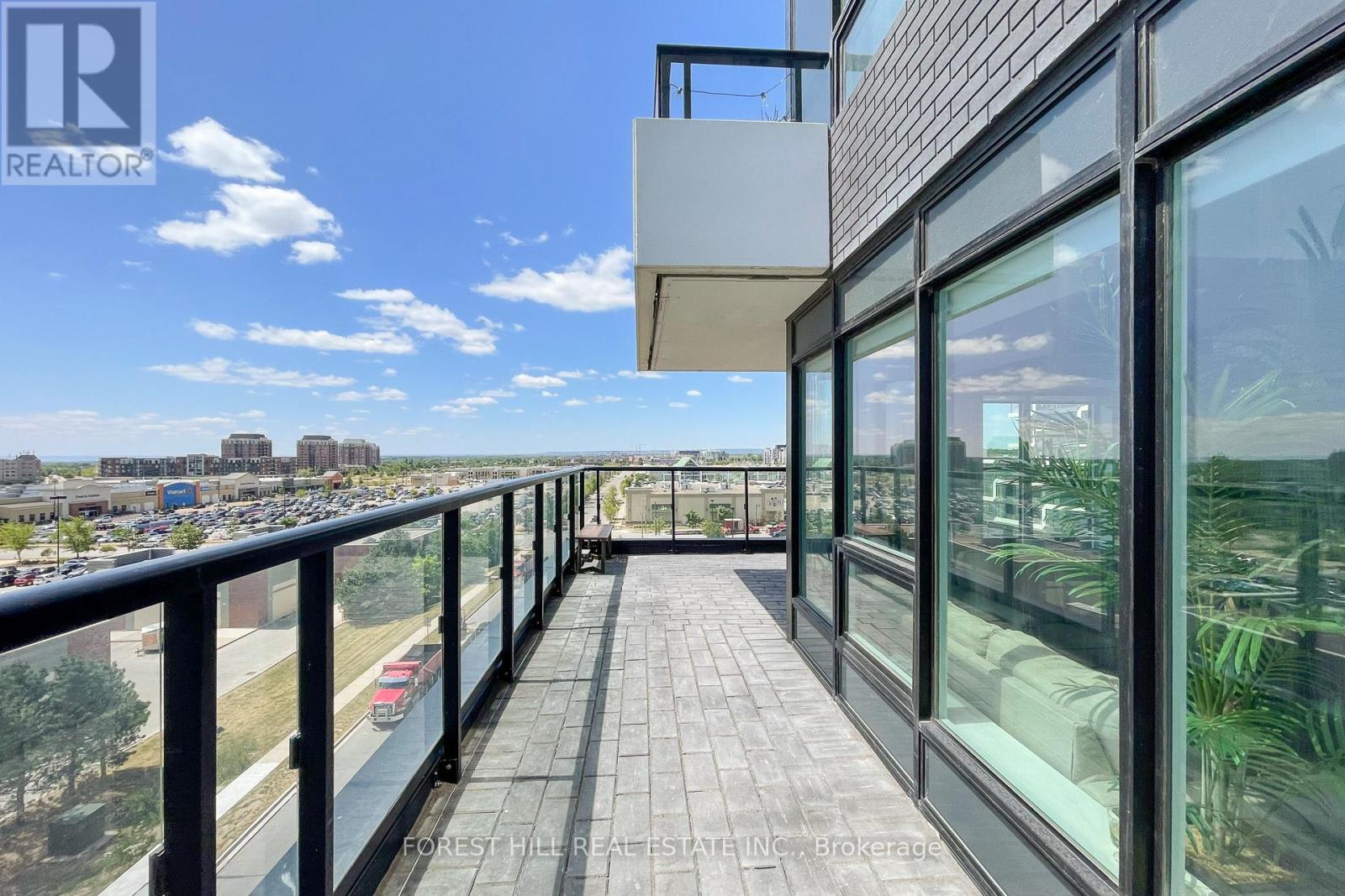 502 - 297 Oak Walk Drive, Oakville, Ontario  L6H 3R6 - Photo 24 - W12696258