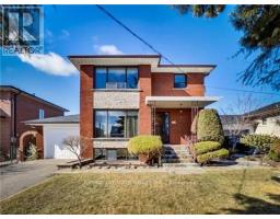 UPPER - 198 CORNELIUS PARKWAY, Toronto, Ontario