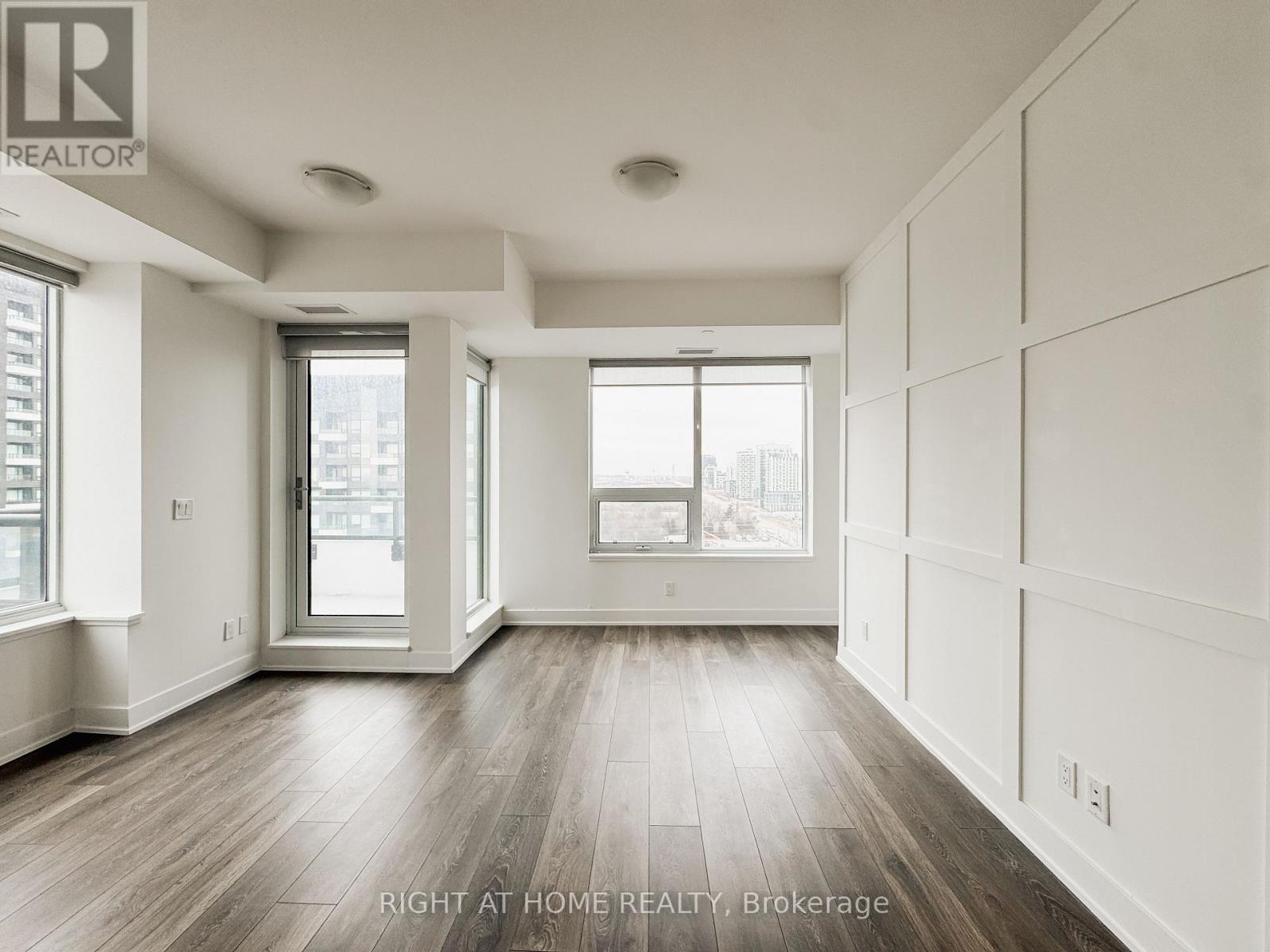 1004 - 297 Oak Walk Drive, Oakville, Ontario  L6H 6Z3 - Photo 12 - W12696286