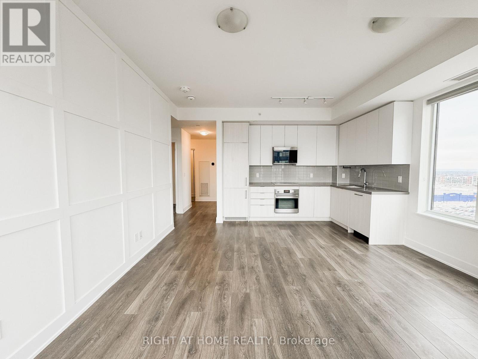 1004 - 297 Oak Walk Drive, Oakville, Ontario  L6H 6Z3 - Photo 13 - W12696286