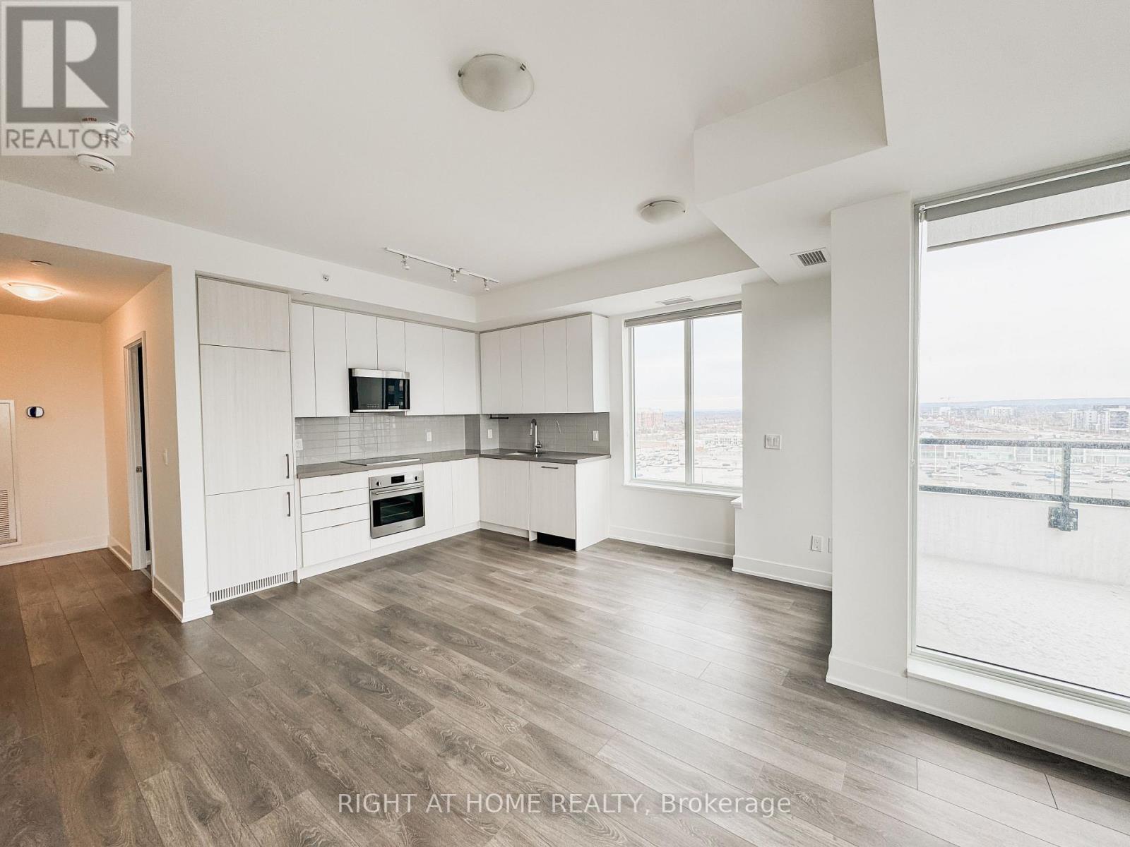 1004 - 297 Oak Walk Drive, Oakville, Ontario  L6H 6Z3 - Photo 14 - W12696286