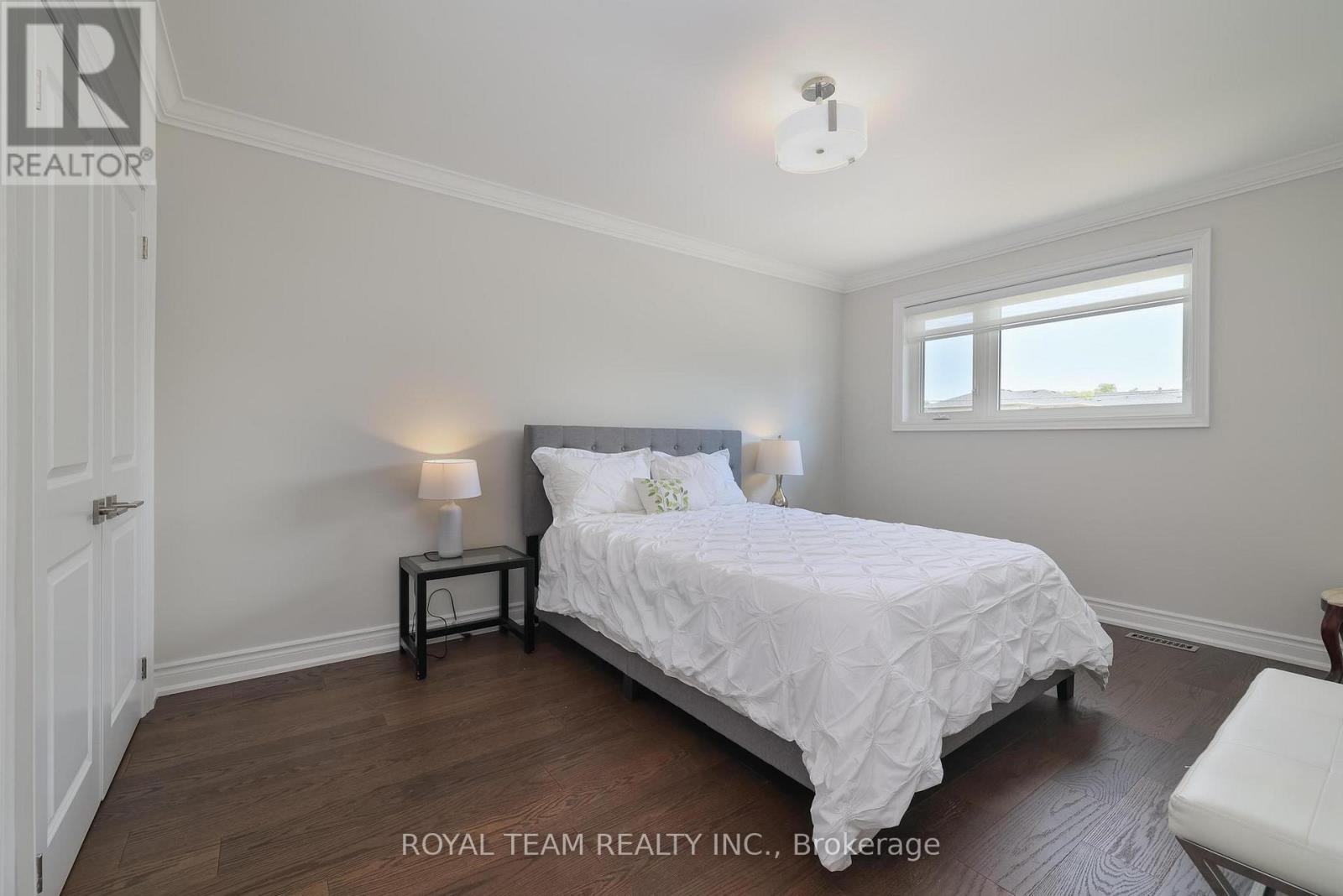 6 Crioline Road, Toronto, Ontario  M6L 2S3 - Photo 20 - W12696308