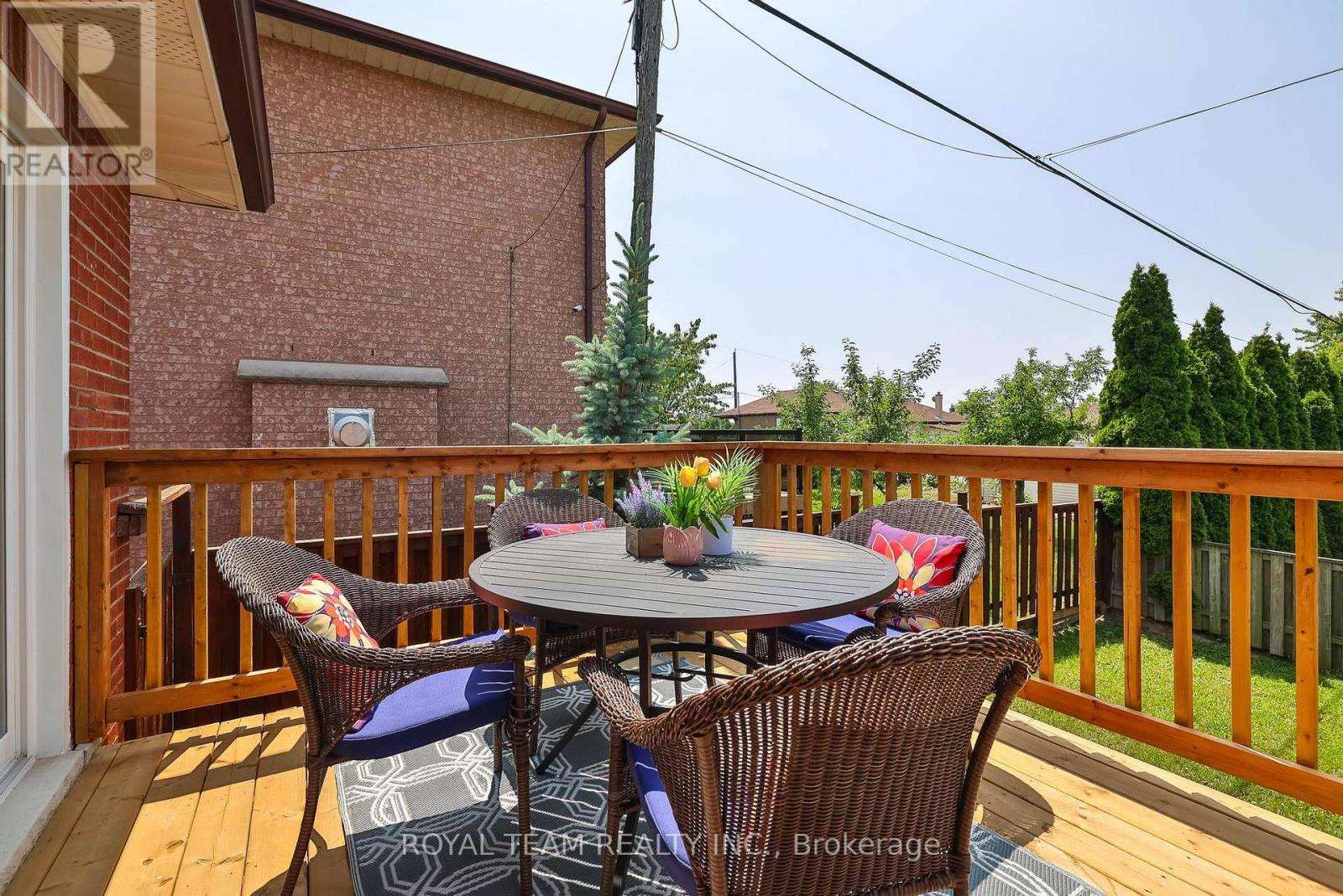 6 Crioline Road, Toronto, Ontario  M6L 2S3 - Photo 32 - W12696308