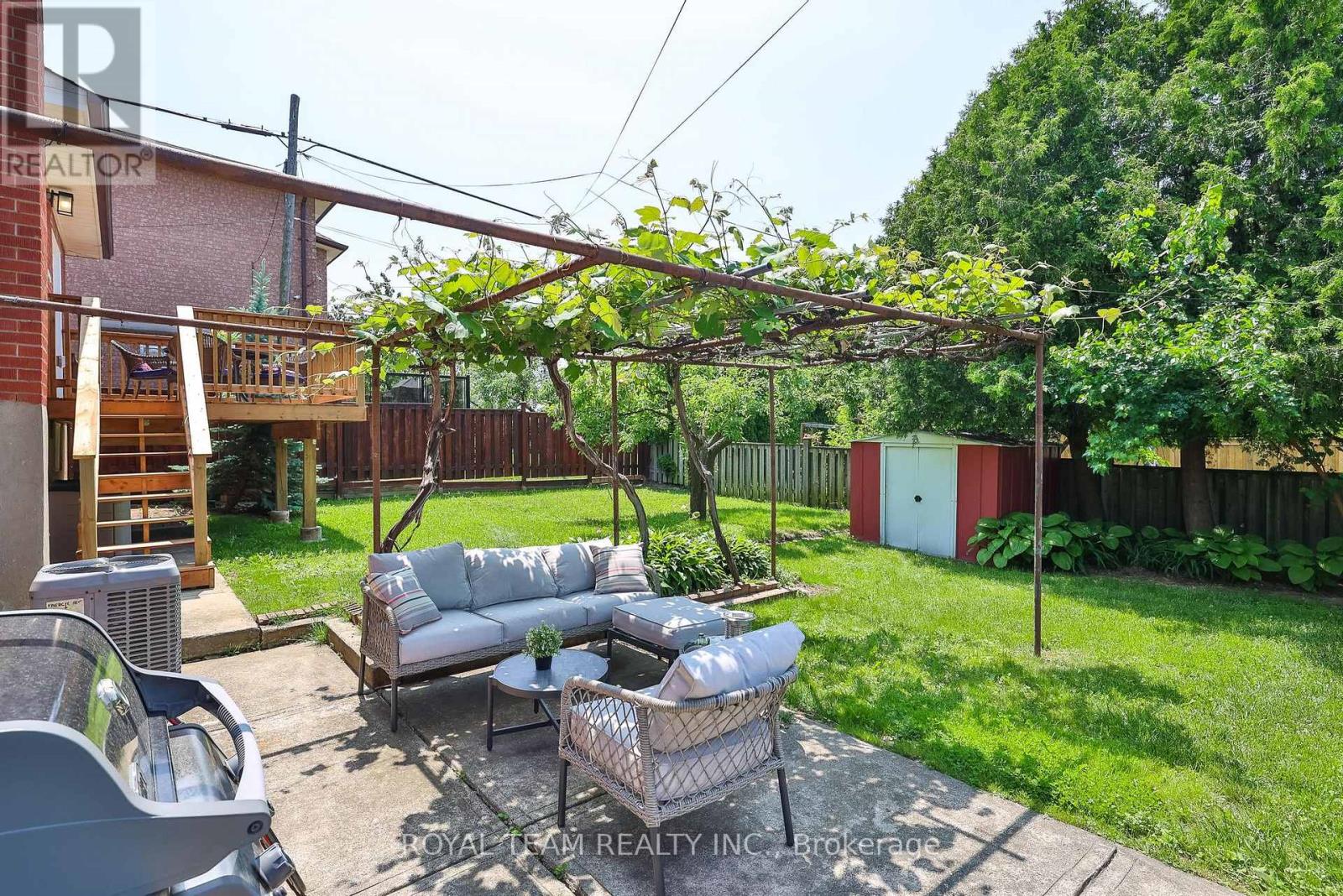 6 Crioline Road, Toronto, Ontario  M6L 2S3 - Photo 35 - W12696308