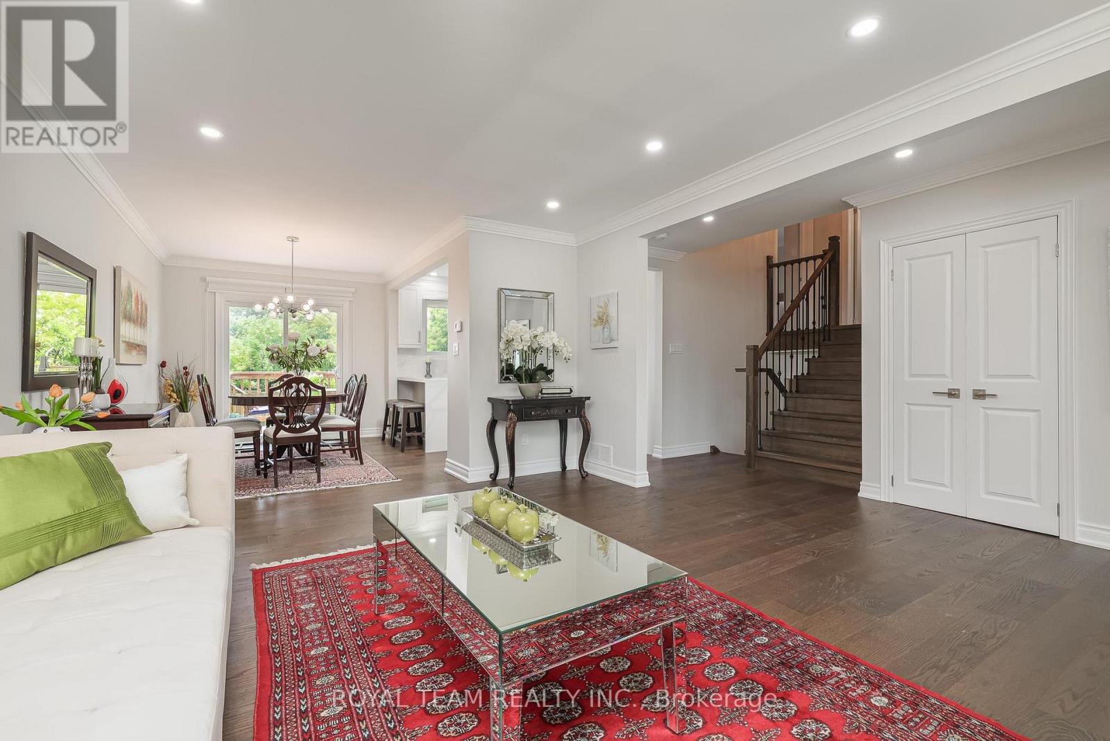 6 Crioline Road, Toronto, Ontario  M6L 2S3 - Photo 5 - W12696308