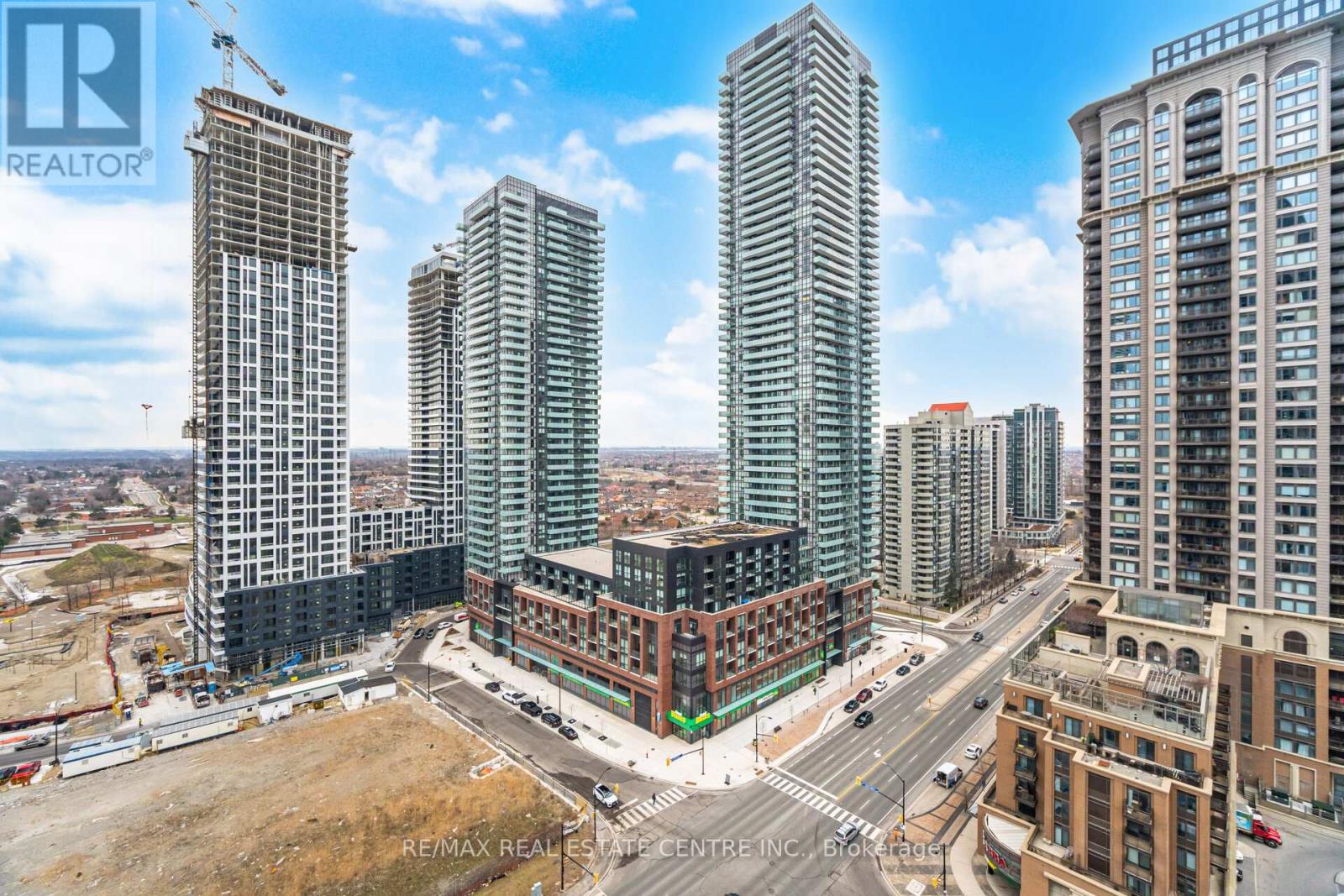 1805 - 388 Prince Of Wales Drive, Mississauga, Ontario  L5B 0A1 - Photo 15 - W12696368