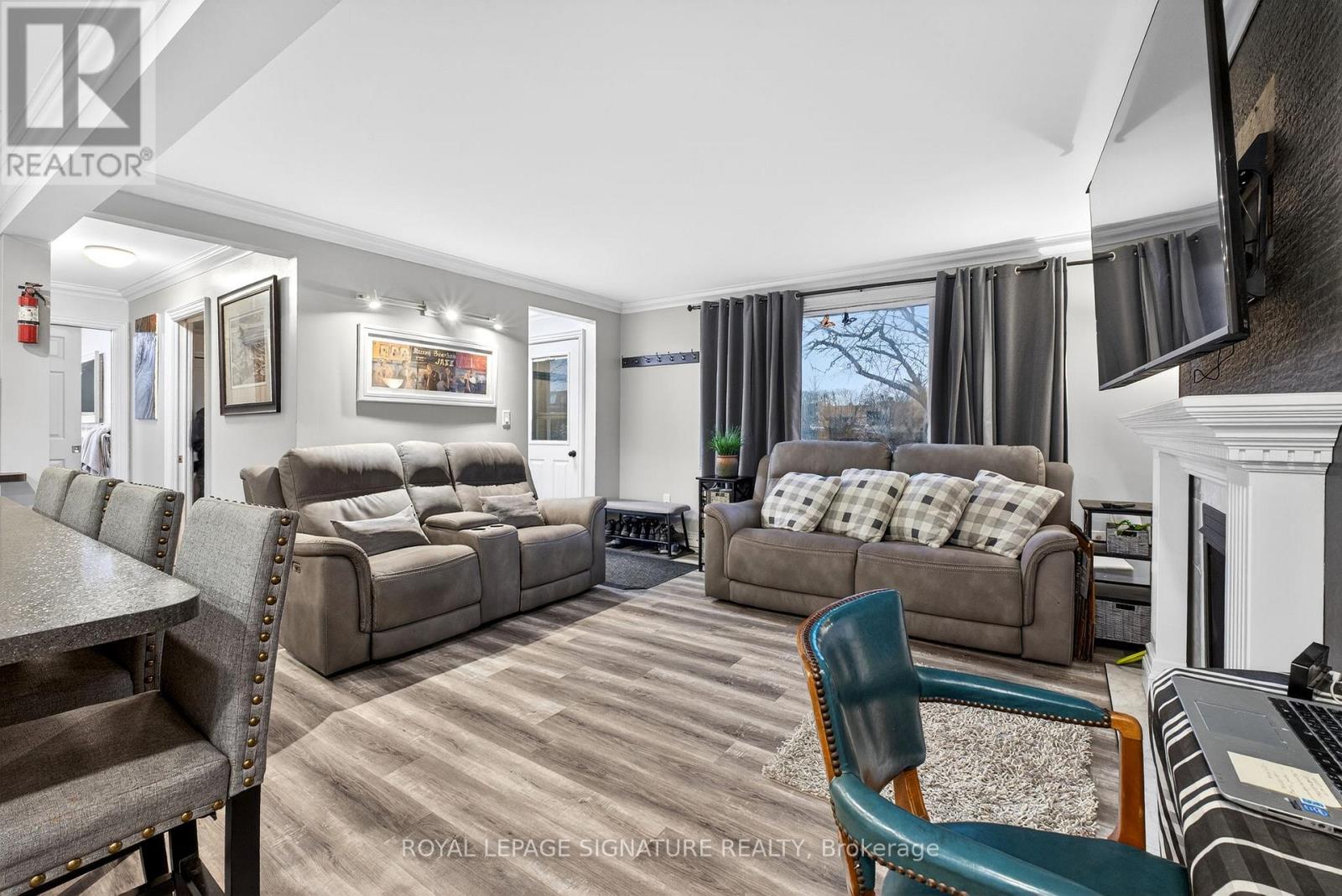 1914 Liverpool Road, Pickering, Ontario  L1V 1W5 - Photo 11 - E12696348