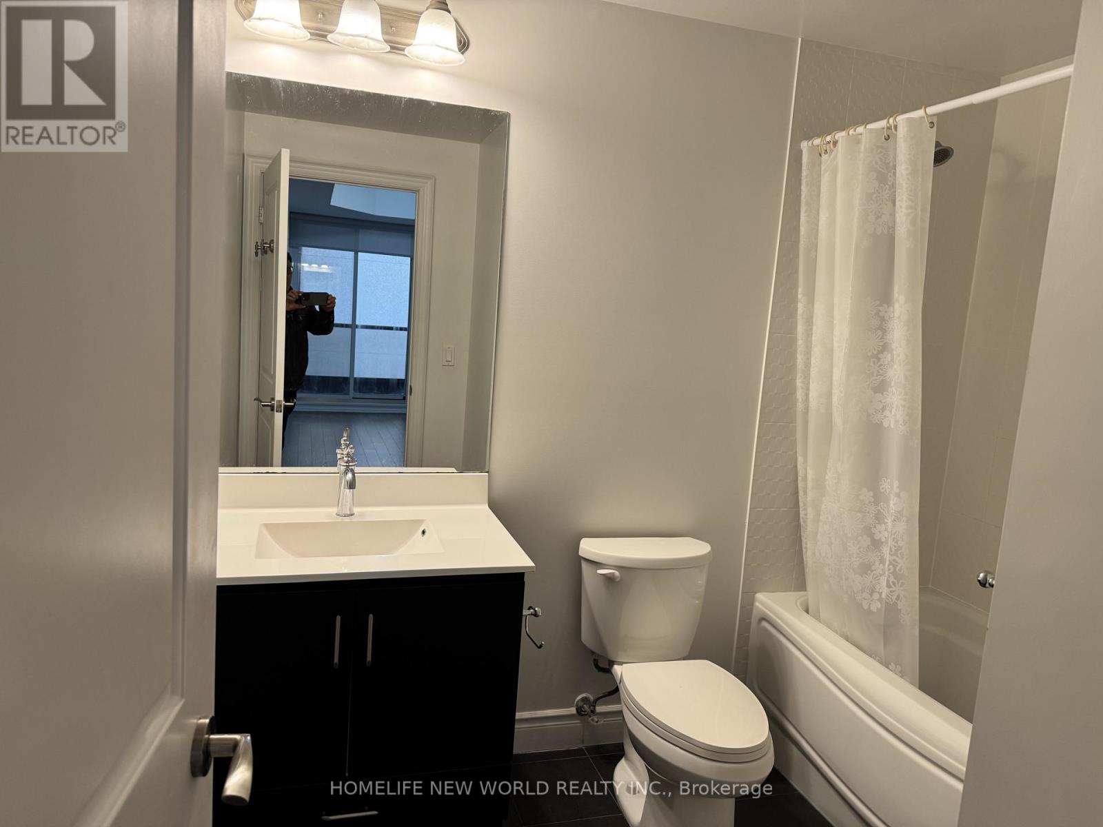 703 - 38 Cedarland Drive, Markham, Ontario  L6G 0G7 - Photo 15 - N12616386