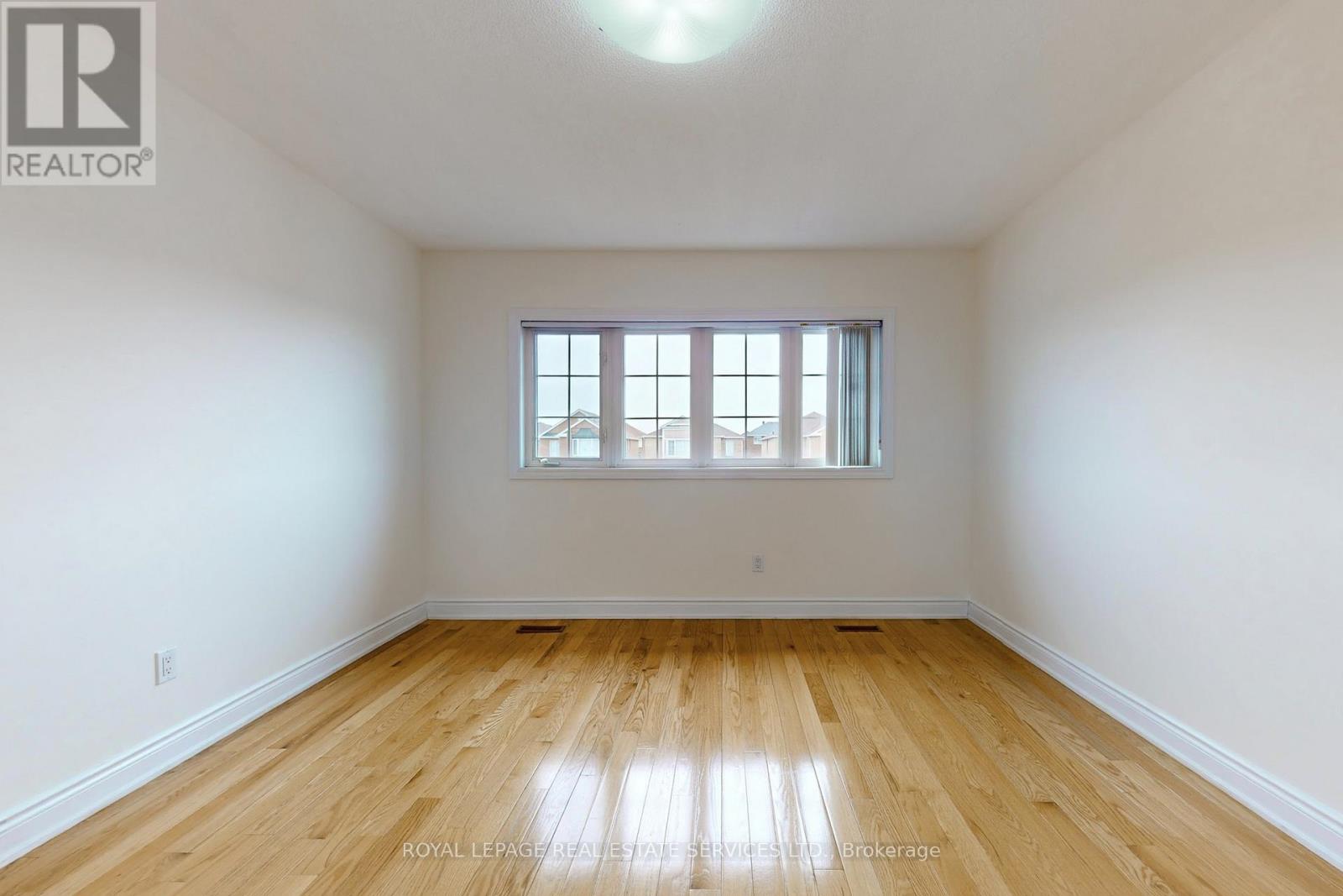 908 Stonebridge Avenue, Mississauga, Ontario  L5V 2L5 - Photo 22 - W12695722