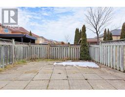 908 STONEBRIDGE AVENUE, Mississauga, Ontario