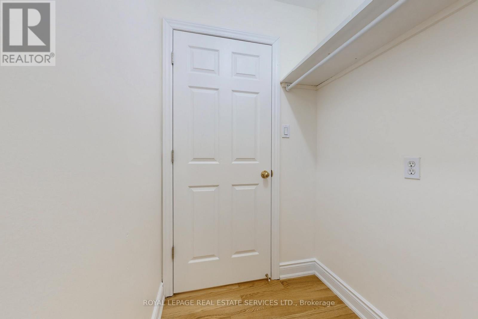 908 Stonebridge Avenue, Mississauga, Ontario  L5V 2L5 - Photo 28 - W12695722