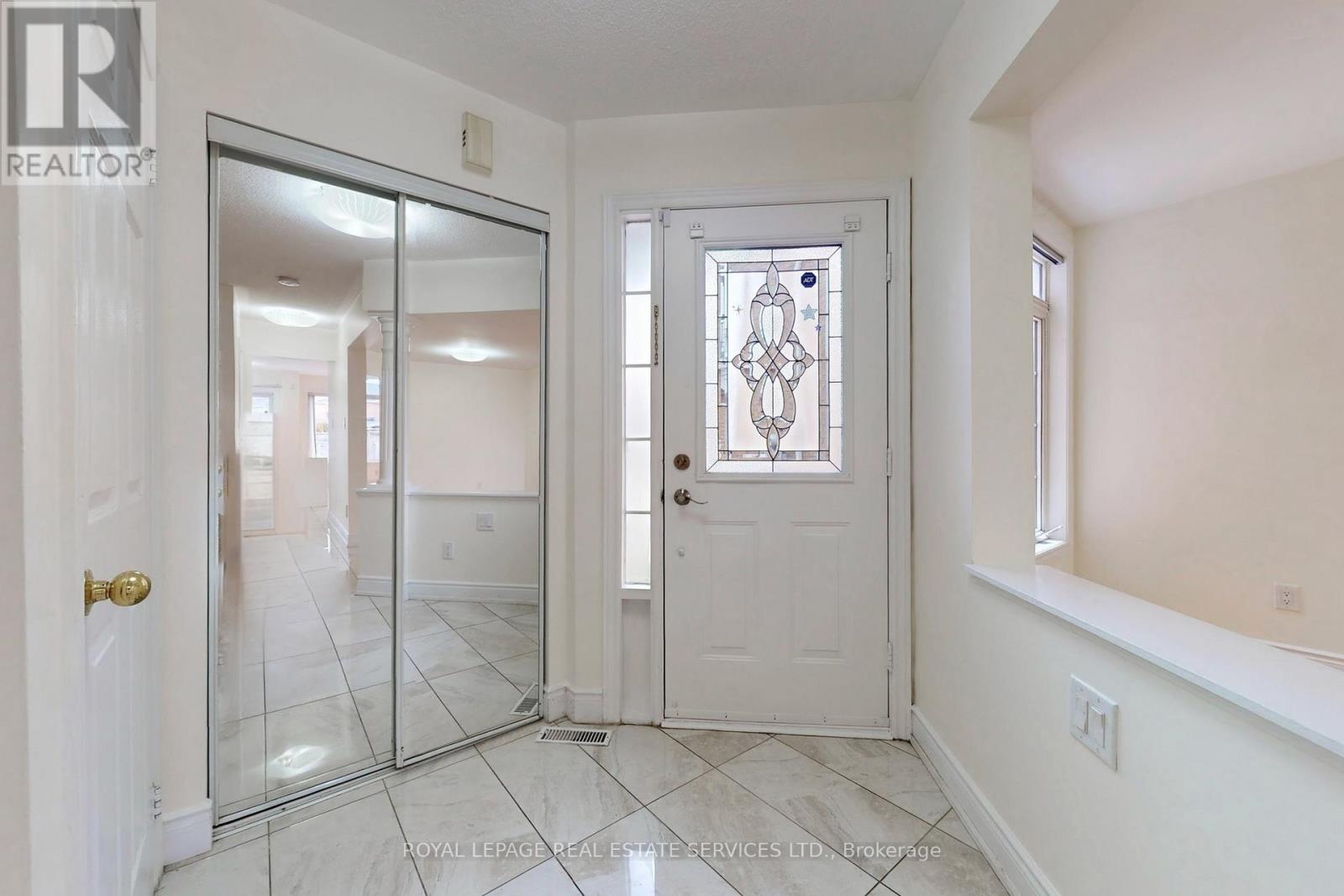 908 Stonebridge Avenue, Mississauga, Ontario  L5V 2L5 - Photo 30 - W12695722