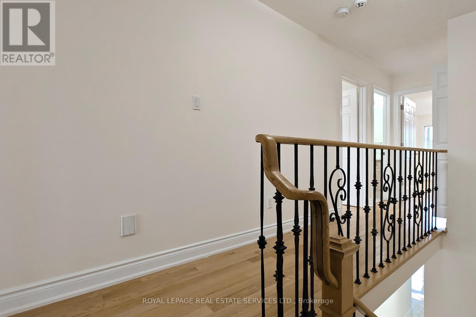 908 Stonebridge Avenue, Mississauga, Ontario  L5V 2L5 - Photo 33 - W12695722