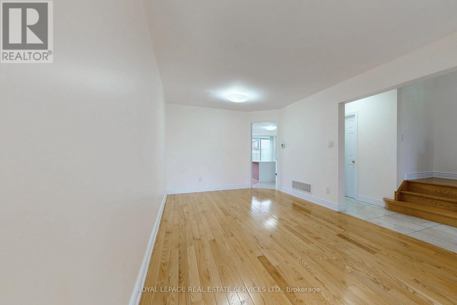 908 Stonebridge Avenue, Mississauga, Ontario  L5V 2L5 - Photo 47 - W12695722