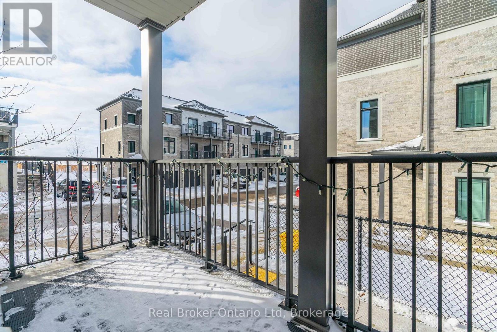 5 - 107 Westra Drive, Guelph, Ontario  N1K 0A5 - Photo 4 - X12689928