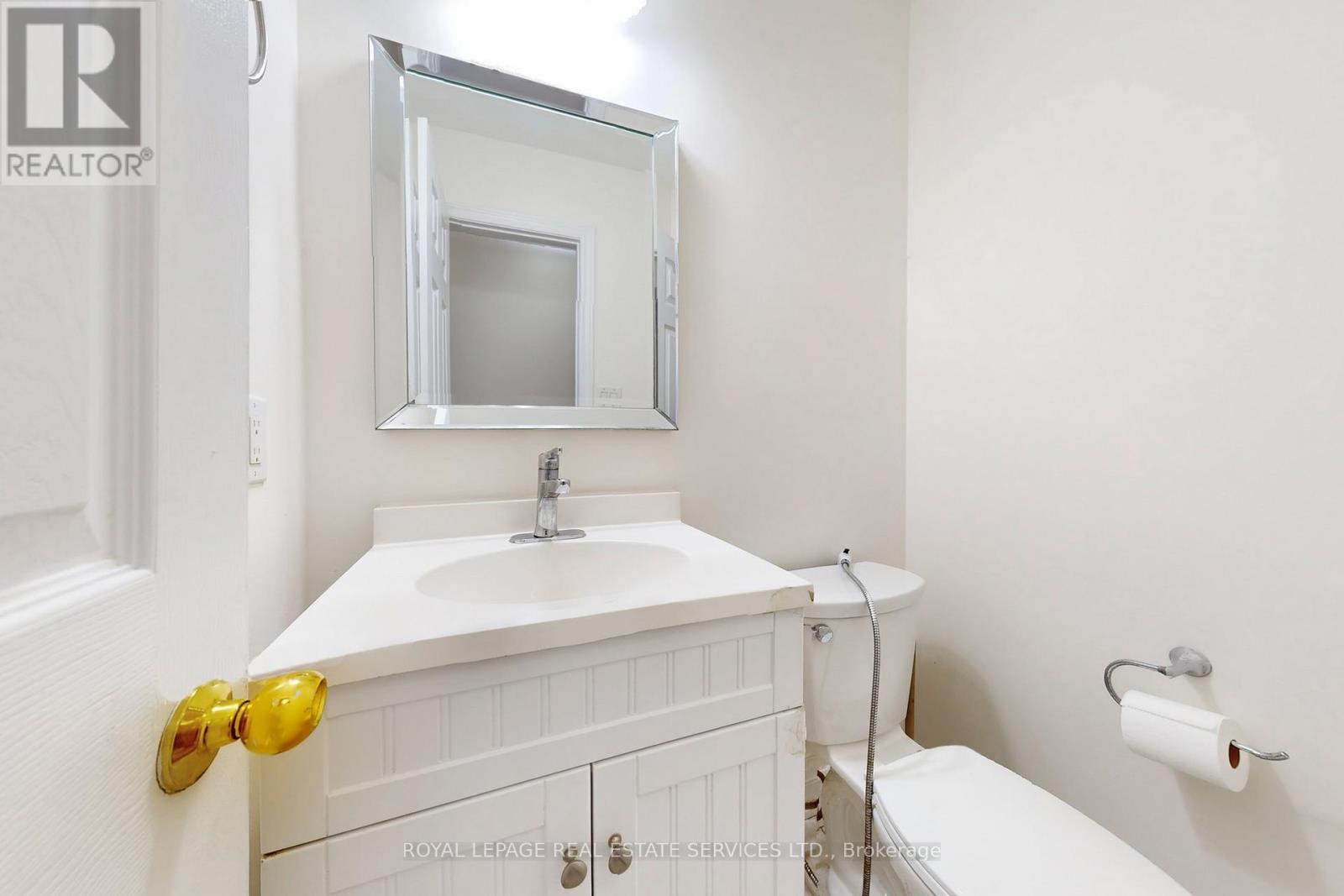 908 Stonebridge Avenue, Mississauga, Ontario  L5V 2L5 - Photo 37 - W12695722