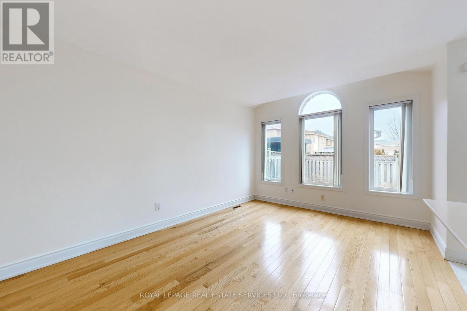 908 Stonebridge Avenue, Mississauga, Ontario  L5V 2L5 - Photo 39 - W12695722