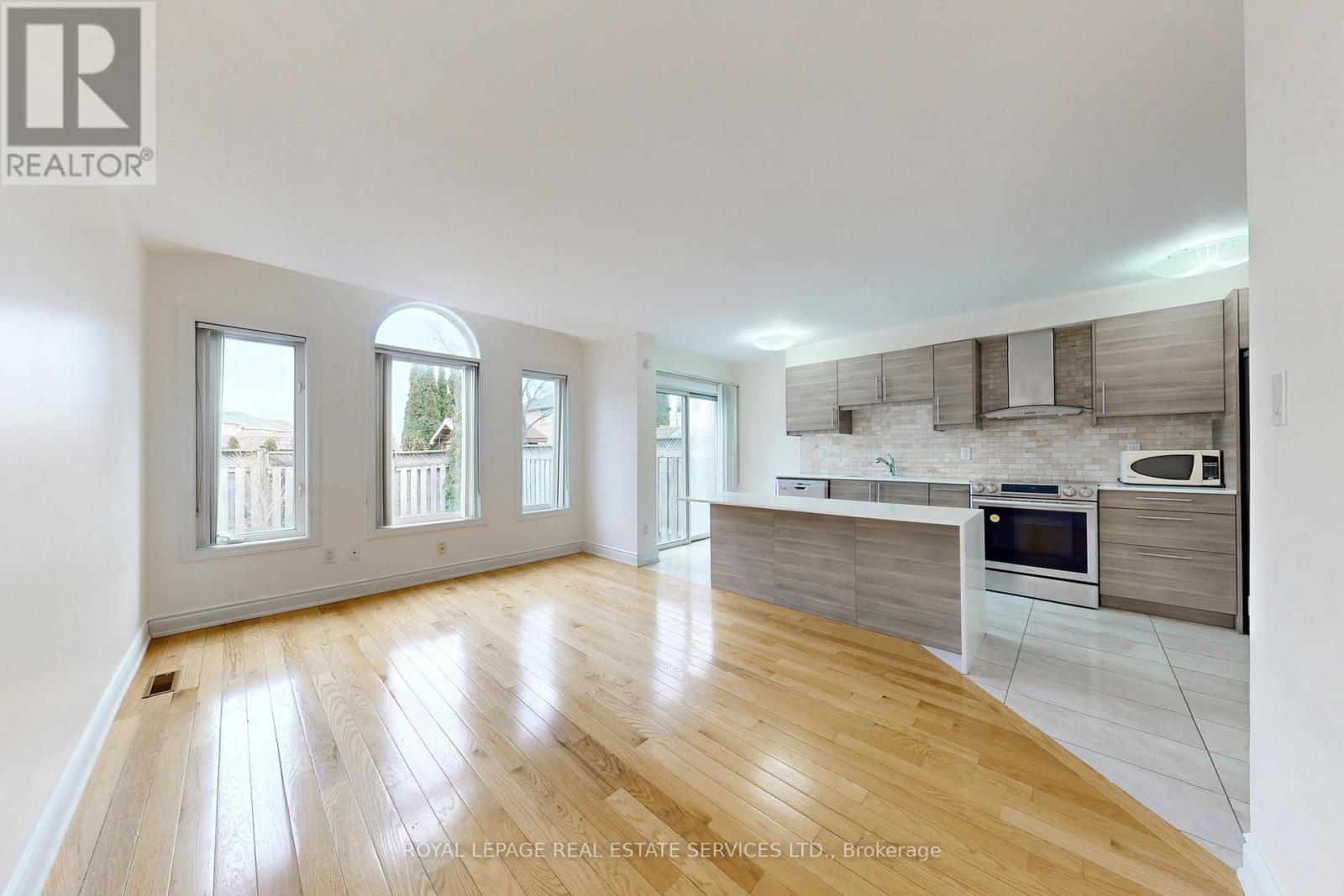 908 Stonebridge Avenue, Mississauga, Ontario  L5V 2L5 - Photo 48 - W12695722