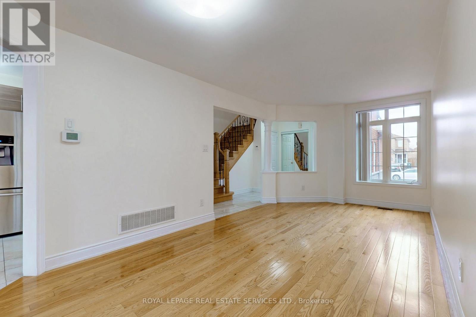 908 Stonebridge Avenue, Mississauga, Ontario  L5V 2L5 - Photo 45 - W12695722