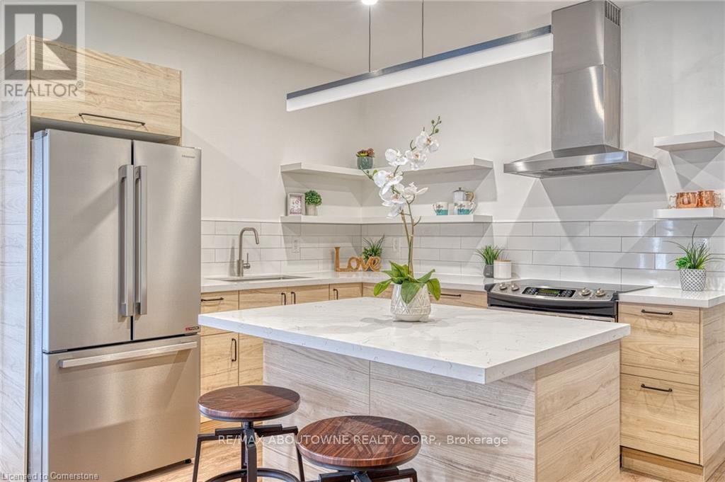 1 - 43 Crooks Street, Hamilton, Ontario  L8R 2Z7 - Photo 8 - X12696302