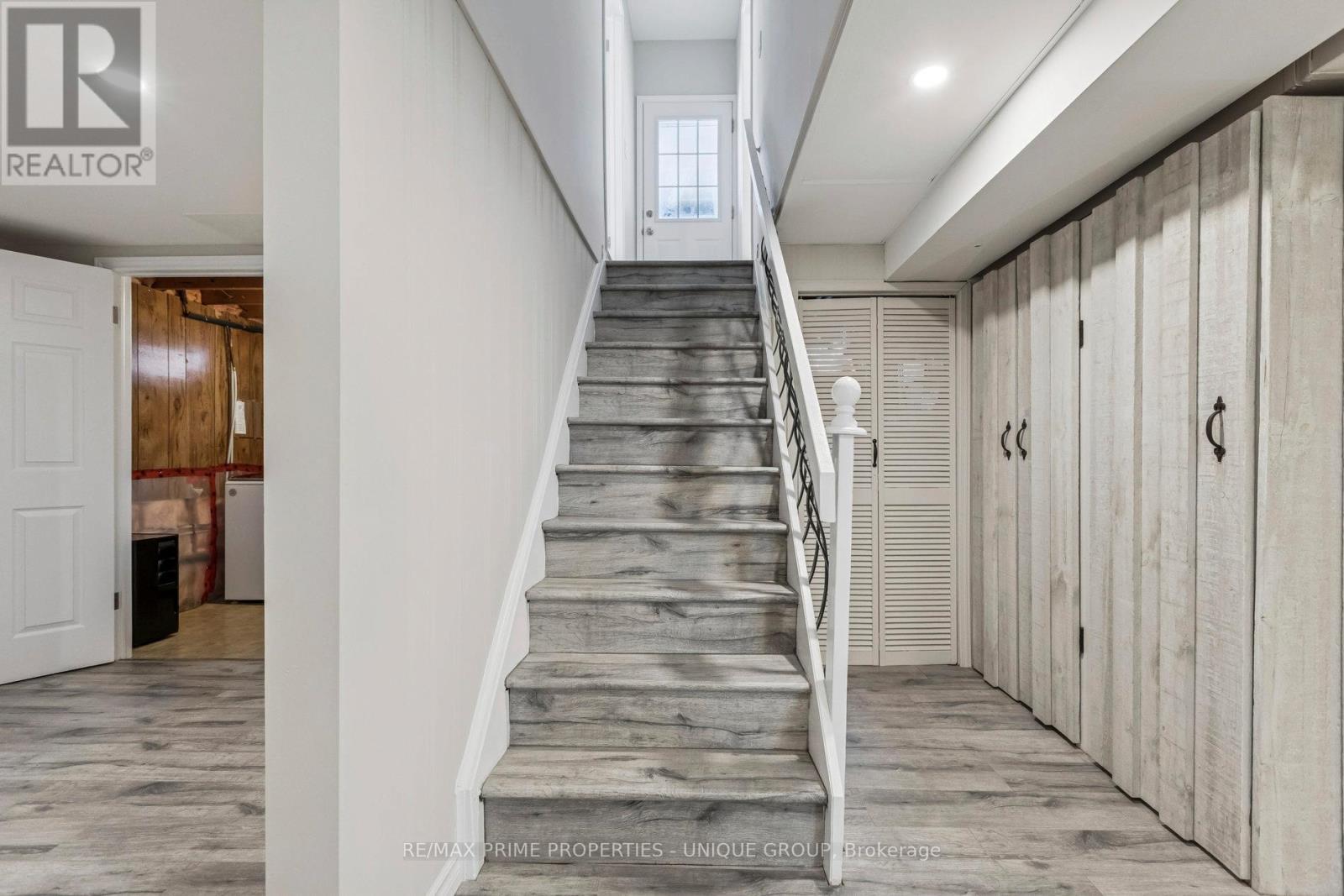 520 Teakwood Drive, Waterloo, Ontario  N2L 4L4 - Photo 41 - X12696336