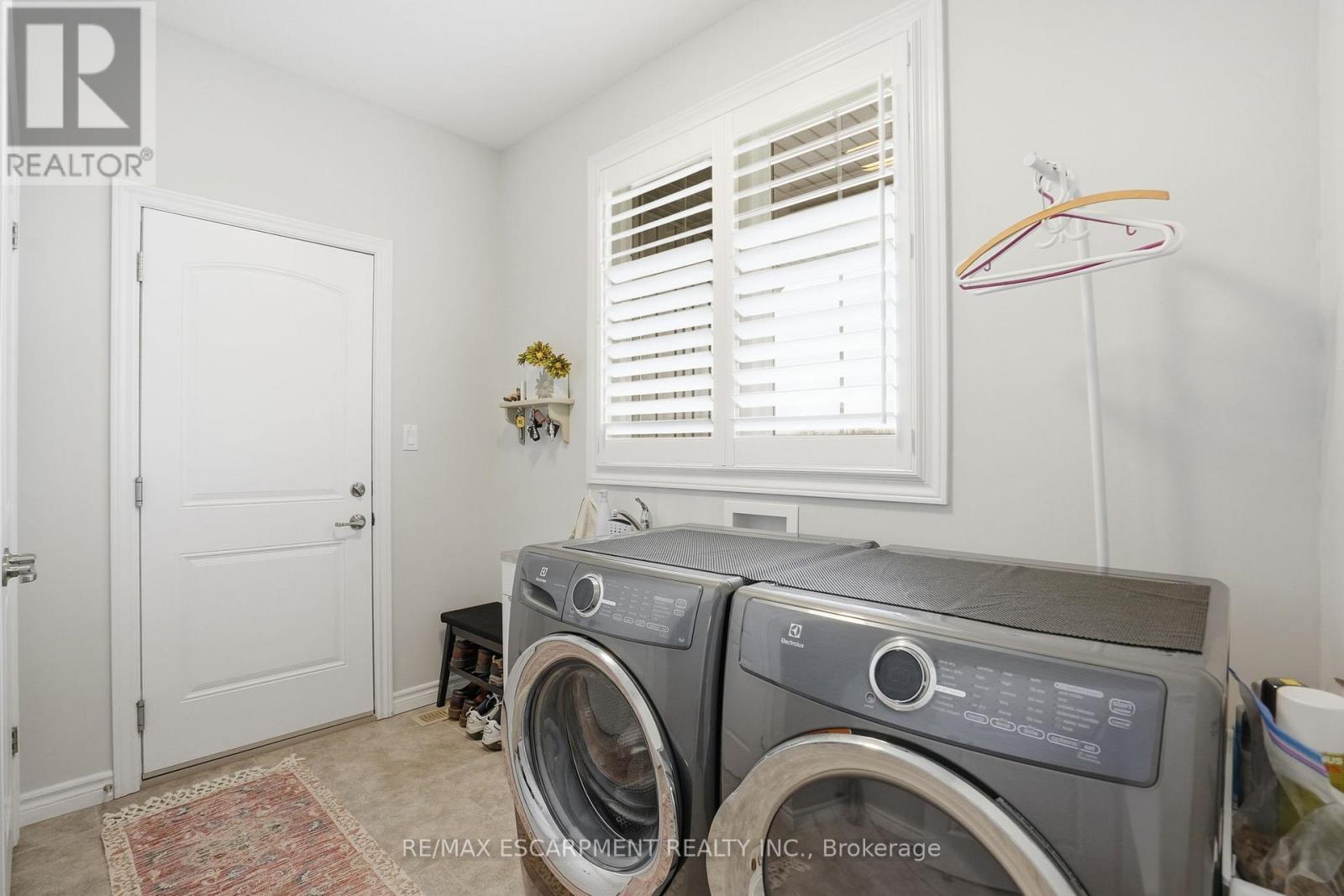 6 Macneil Court, Brant, Ontario  N3S 0G3 - Photo 31 - X12696354