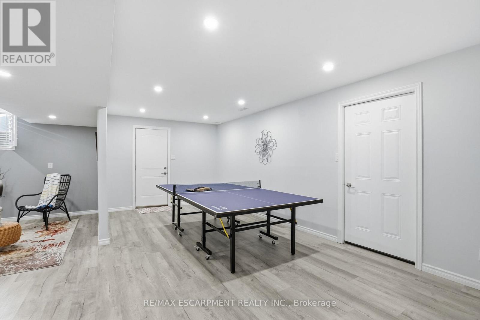 6 Macneil Court, Brant, Ontario  N3S 0G3 - Photo 37 - X12696354