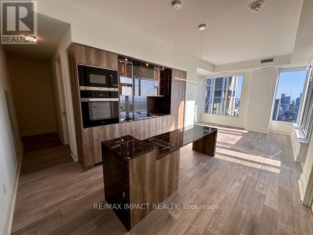 6009 - 11 Yorkville Avenue, Toronto, Ontario  M4W 1L2 - Photo 12 - C12696550