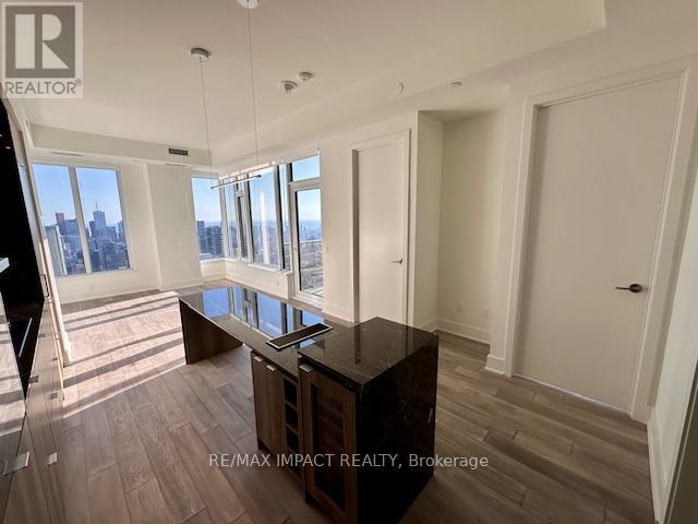 6009 - 11 Yorkville Avenue, Toronto, Ontario  M4W 1L2 - Photo 13 - C12696550