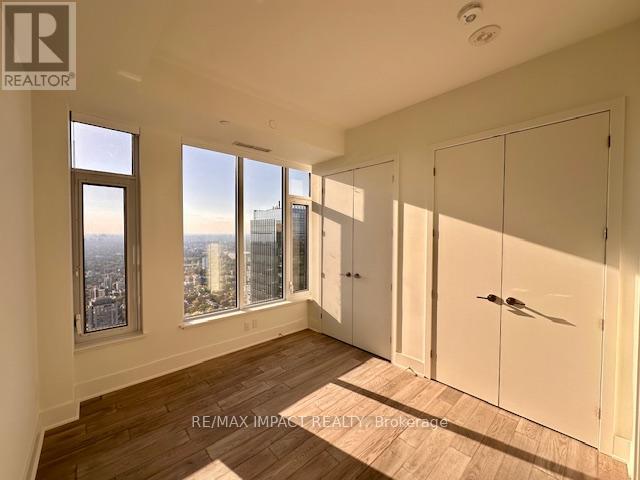 6009 - 11 Yorkville Avenue, Toronto, Ontario  M4W 1L2 - Photo 14 - C12696550