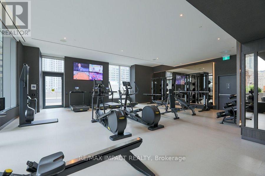 6009 - 11 Yorkville Avenue, Toronto, Ontario  M4W 1L2 - Photo 31 - C12696550