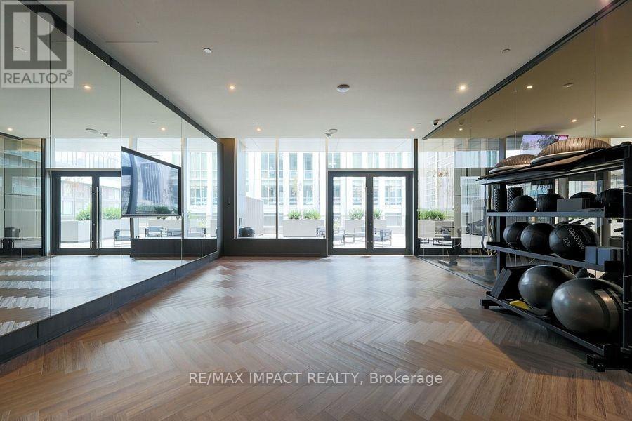 6009 - 11 Yorkville Avenue, Toronto, Ontario  M4W 1L2 - Photo 32 - C12696550