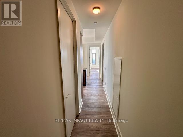 6009 - 11 Yorkville Avenue, Toronto, Ontario  M4W 1L2 - Photo 5 - C12696550