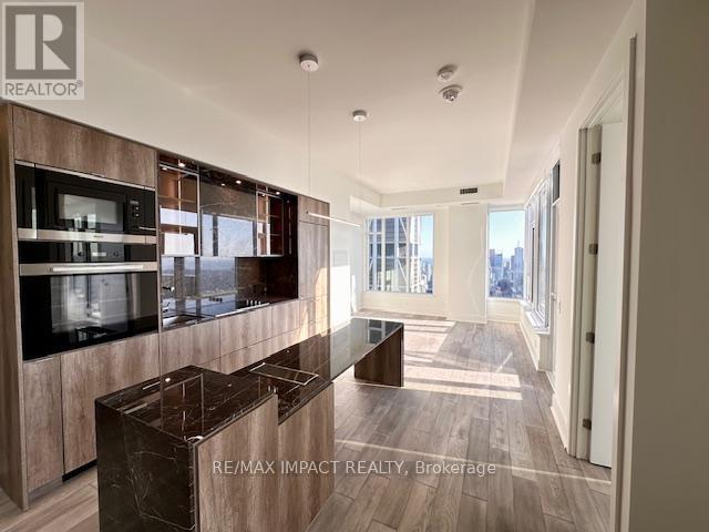 6009 - 11 Yorkville Avenue, Toronto, Ontario  M4W 1L2 - Photo 7 - C12696550