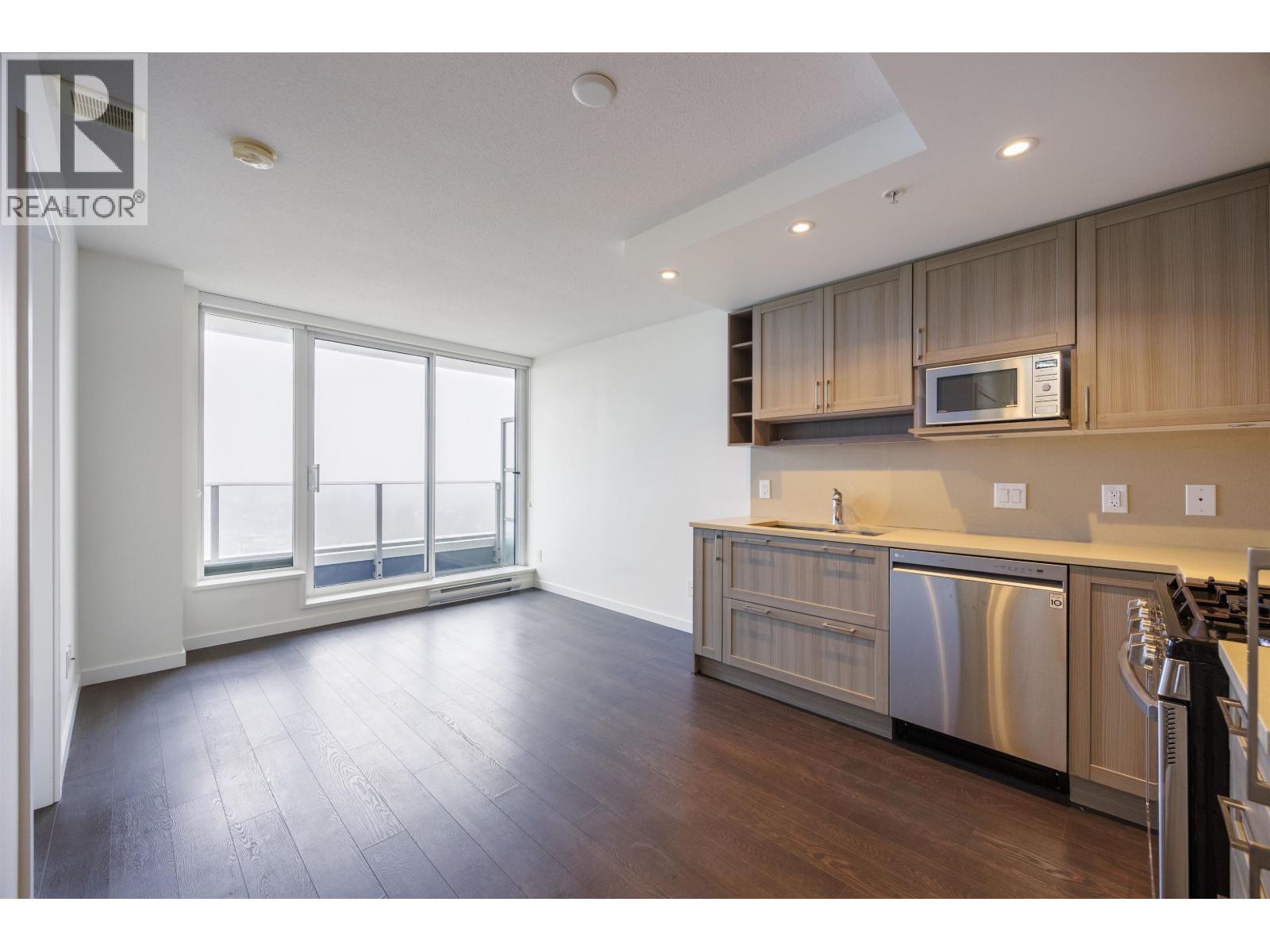 1810 5665 Boundary Road, Vancouver, British Columbia  V5R 0E4 - Photo 2 - R3079294