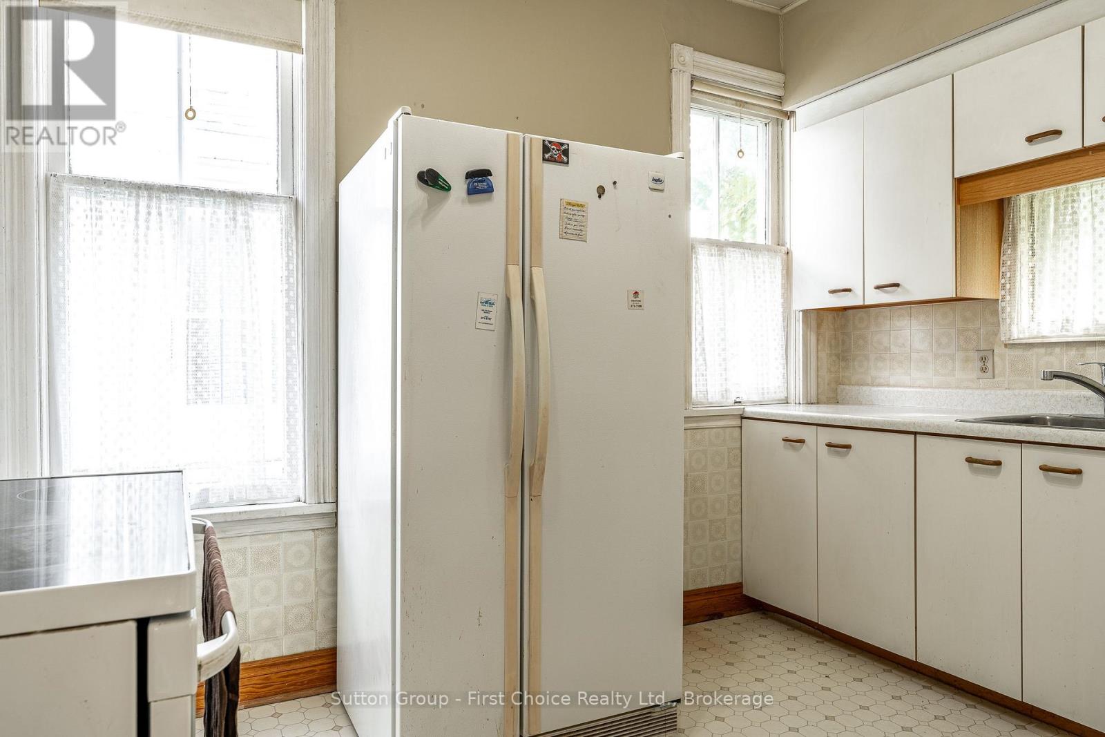 471 Albert Street, Stratford, Ontario N5A 3L3 - Photo 12 - X12696480