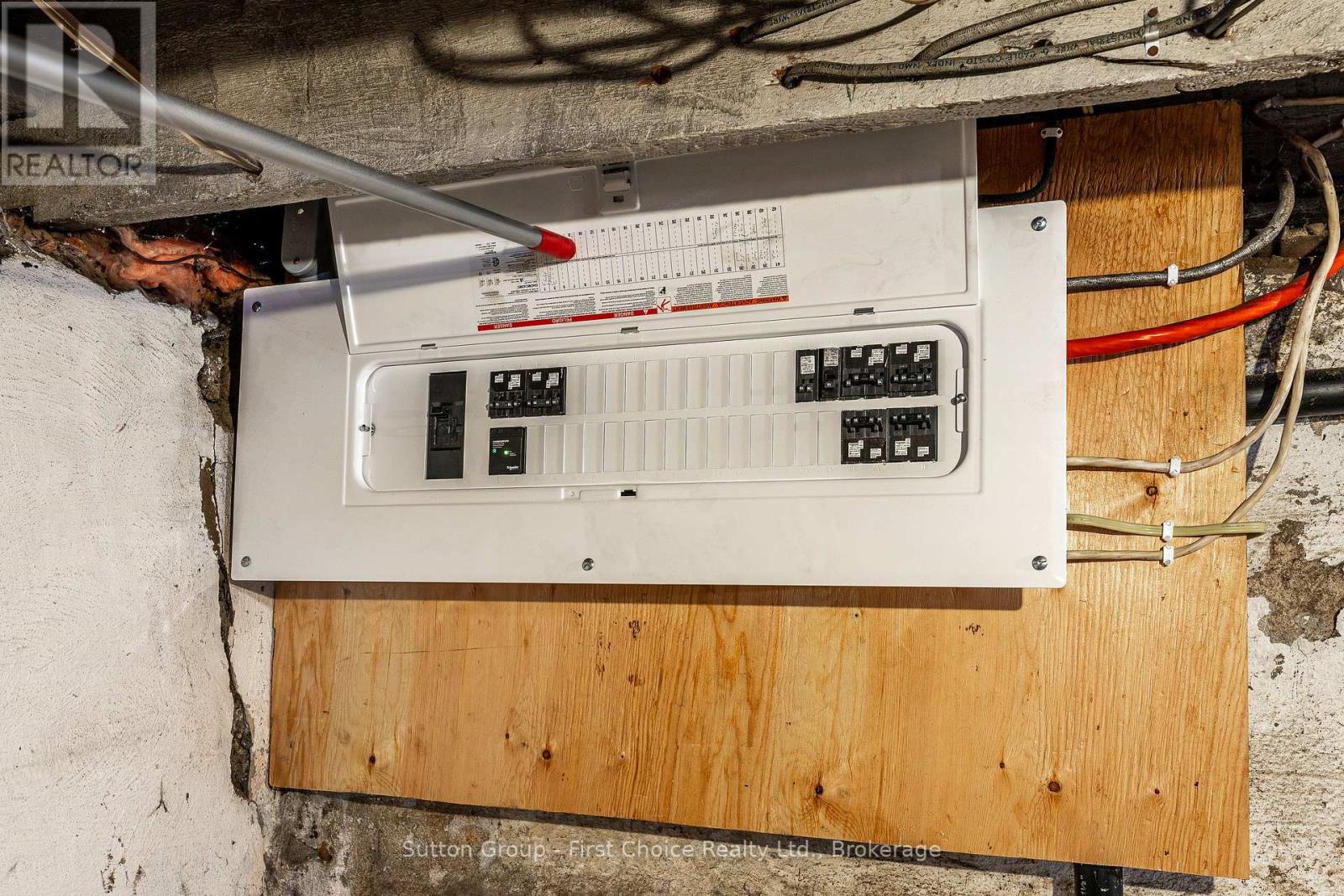 471 Albert Street, Stratford, Ontario N5A 3L3 - Photo 14 - X12696480