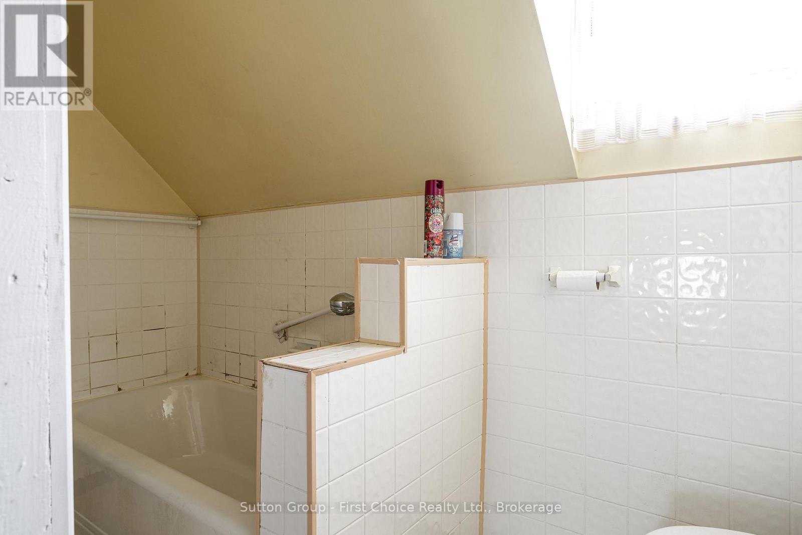 471 Albert Street, Stratford, Ontario N5A 3L3 - Photo 20 - X12696480