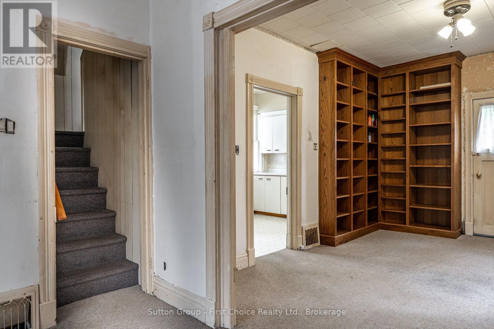 471 Albert Street, Stratford, Ontario N5A 3L3 - Photo 6 - X12696480