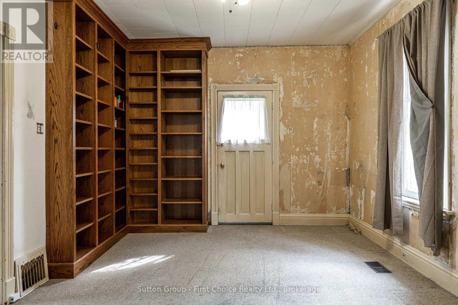 471 Albert Street, Stratford, Ontario N5A 3L3 - Photo 7 - X12696480