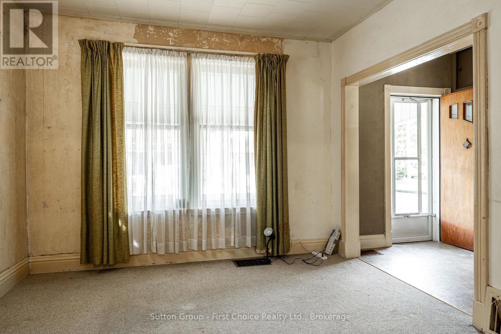 471 Albert Street, Stratford, Ontario N5A 3L3 - Photo 9 - X12696480