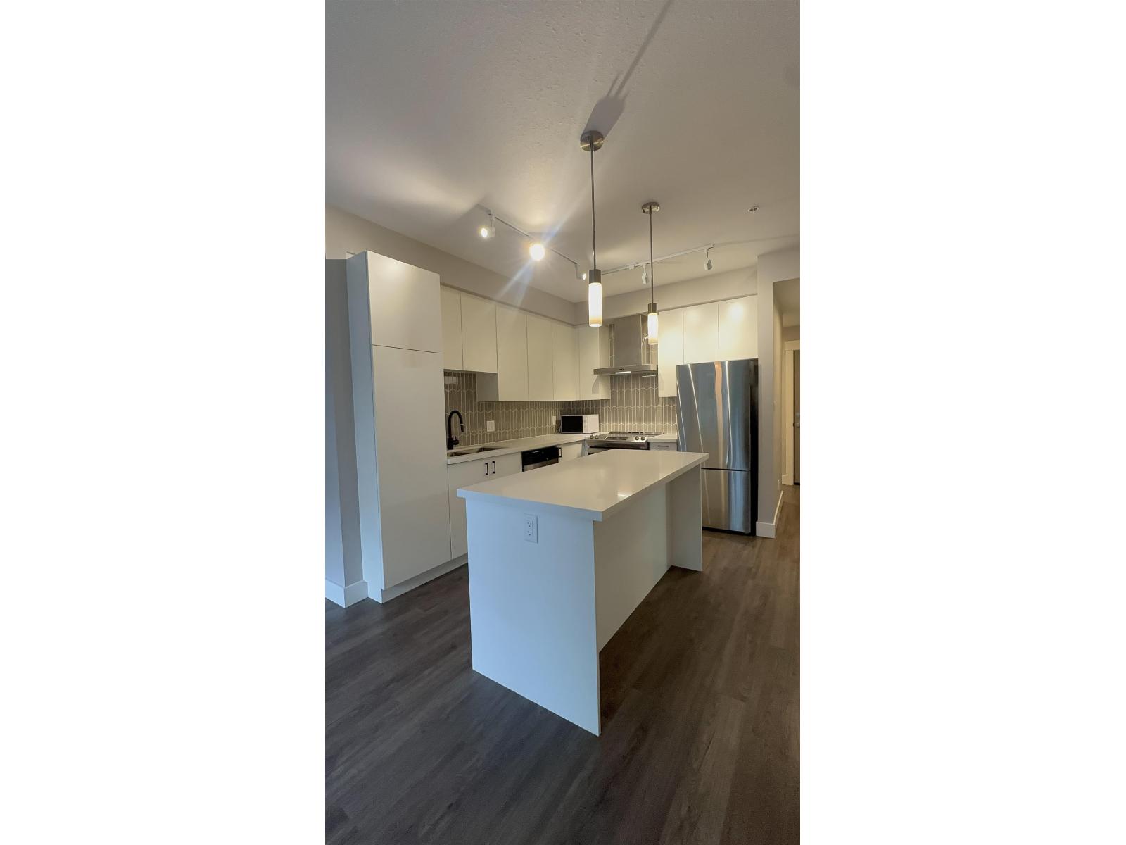 B102 20838 78b Avenue, Langley, British Columbia  V2Y 3M2 - Photo 4 - R3078620