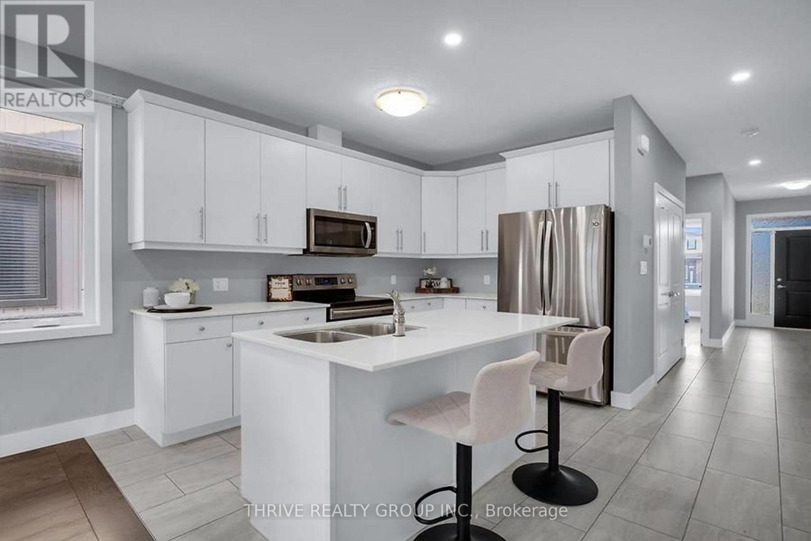 2224 Evans Boulevard, London South, Ontario  N6M 0A1 - Photo 3 - X12696426