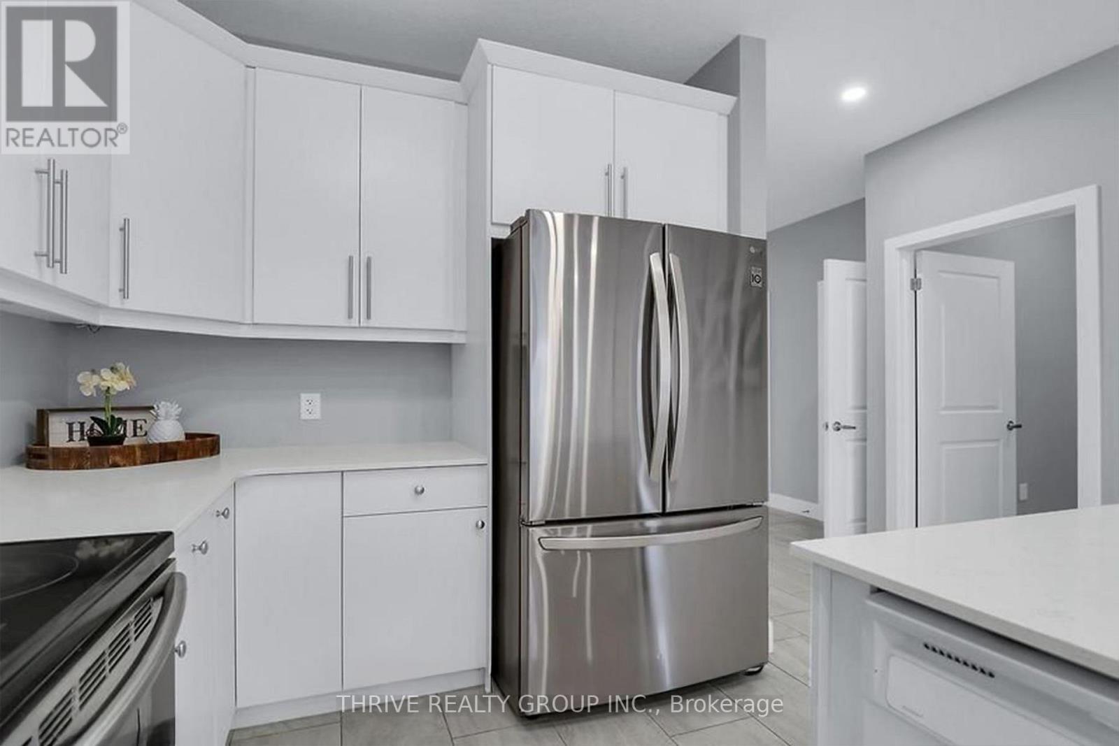 2224 Evans Boulevard, London South, Ontario  N6M 0A1 - Photo 5 - X12696426