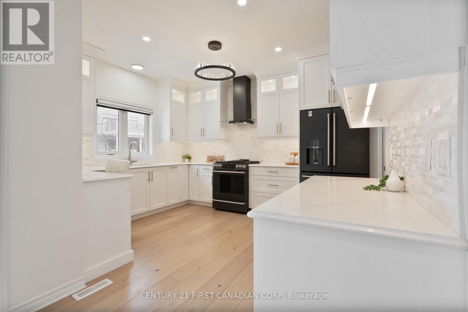 1899 Boardwalk Way, London South, Ontario  N6K 0A5 - Photo 16 - X12696438